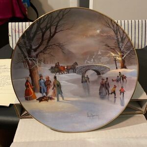 🆕 WL George Plate Holiday Skaters 1987 Scenes of Christmas Past